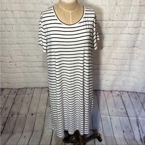 Liz Lange Maternity stripe T-shirt dress
